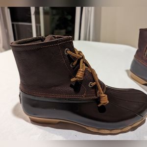 Sperry Top-Sider Saltwater Leather Upper Duck Boots In Wide